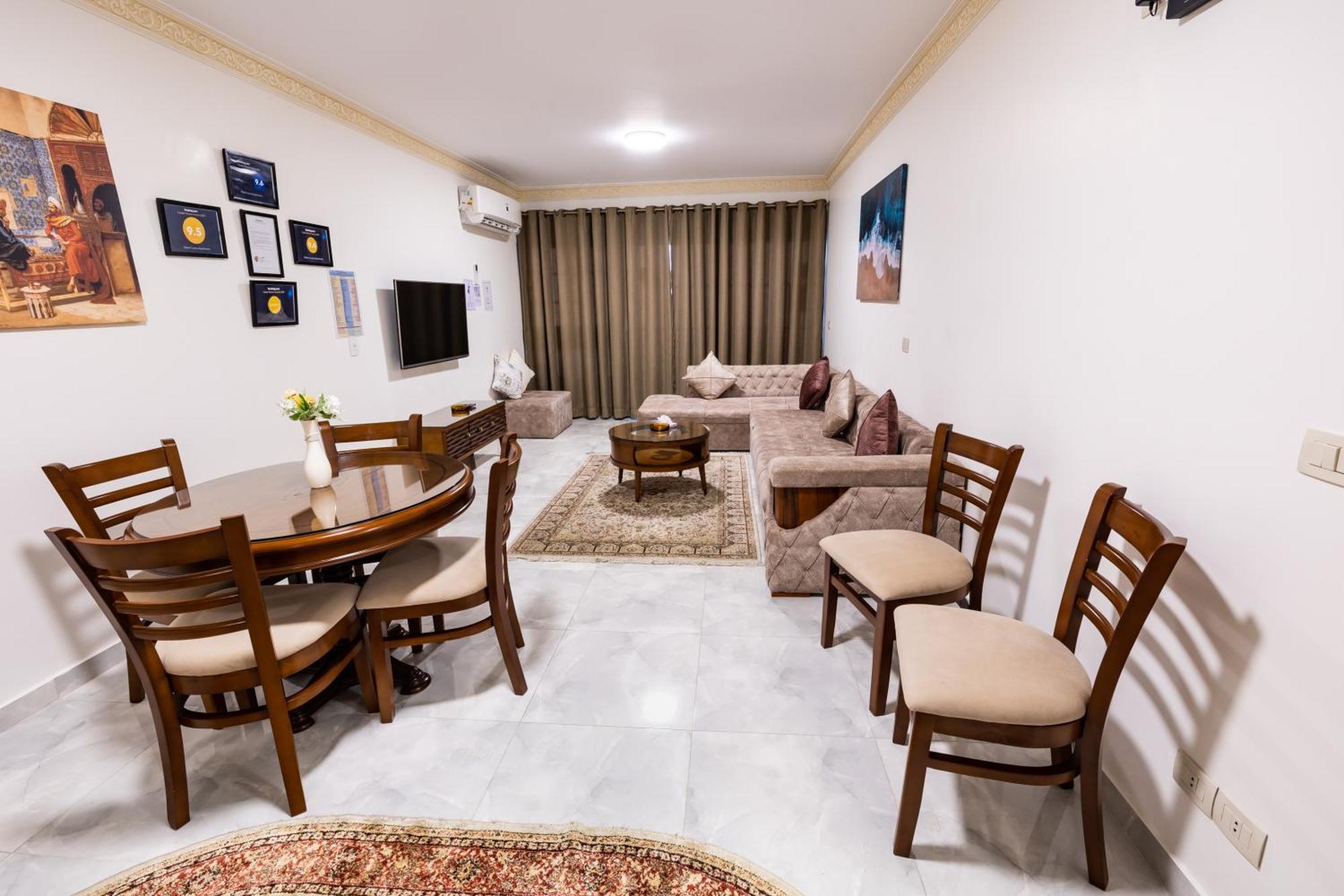 Gleem Luxury Elite Apartament *